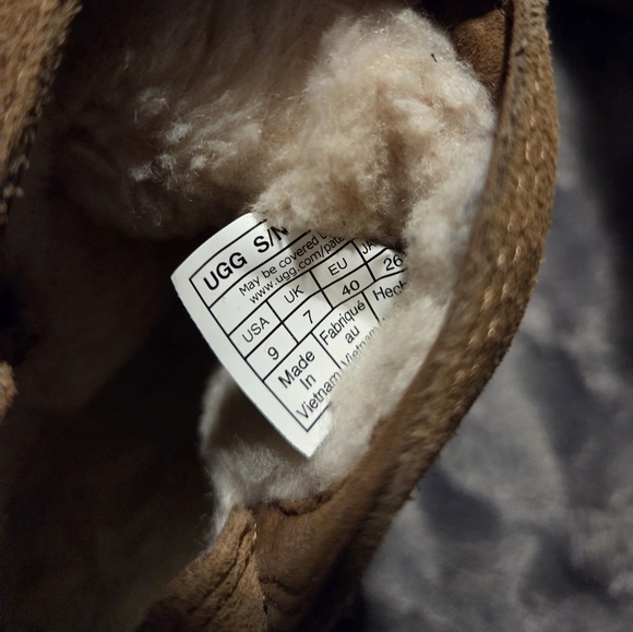 UGG Australia Womens Alina Mini Platform Ankle Boots Sz 9 - Picture 2 of 5